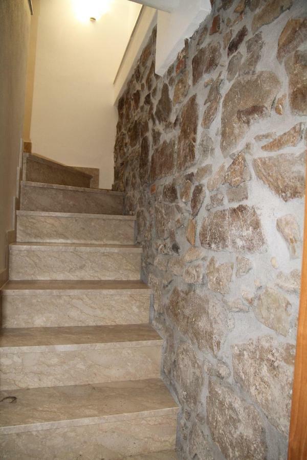 Dea Del Borgo Villa Sant'Ambrogio  Dış mekan fotoğraf